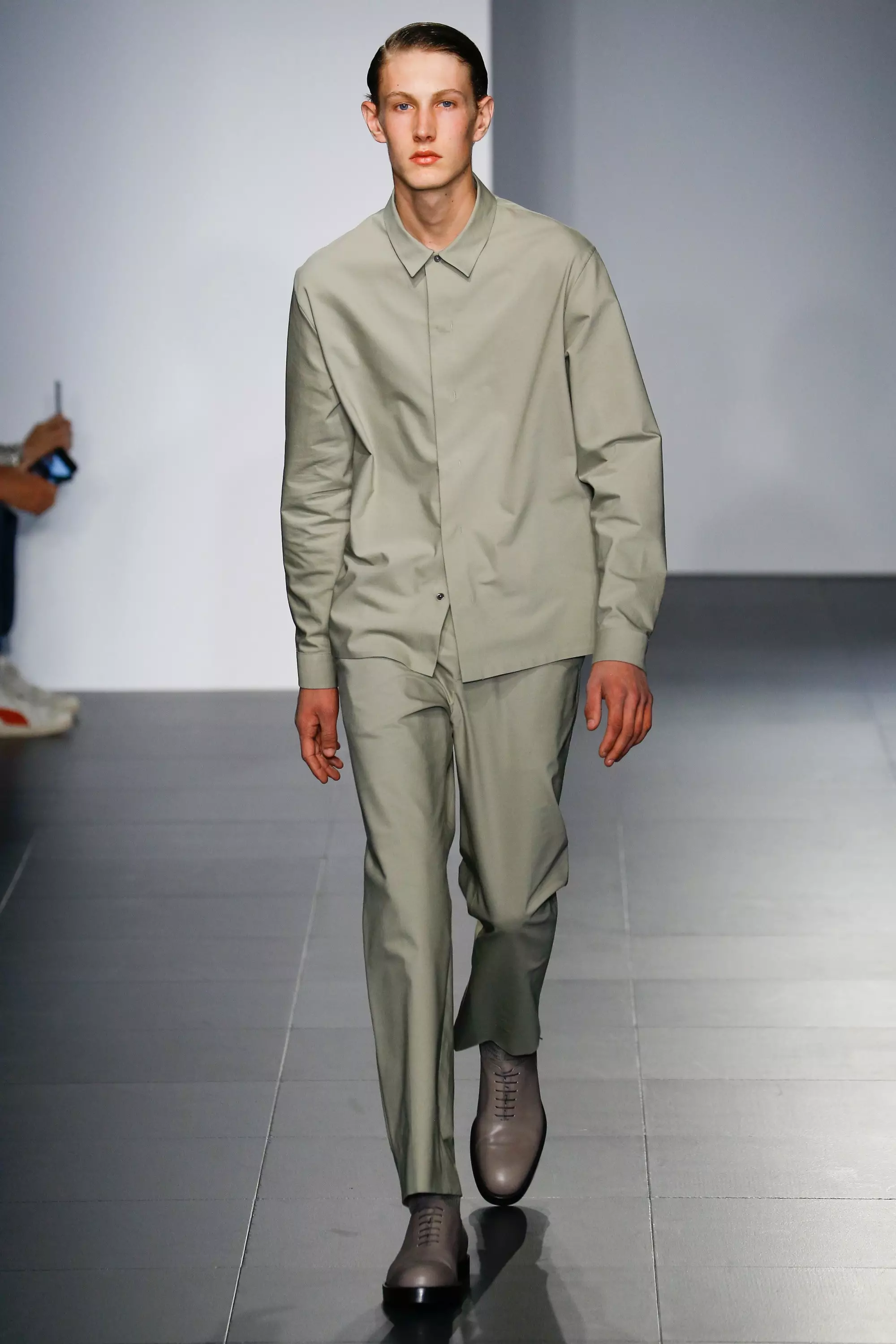 JIL SANDER MENSWEAR, 2017 m. PAVASARIO VASARĖ MILANO (1)