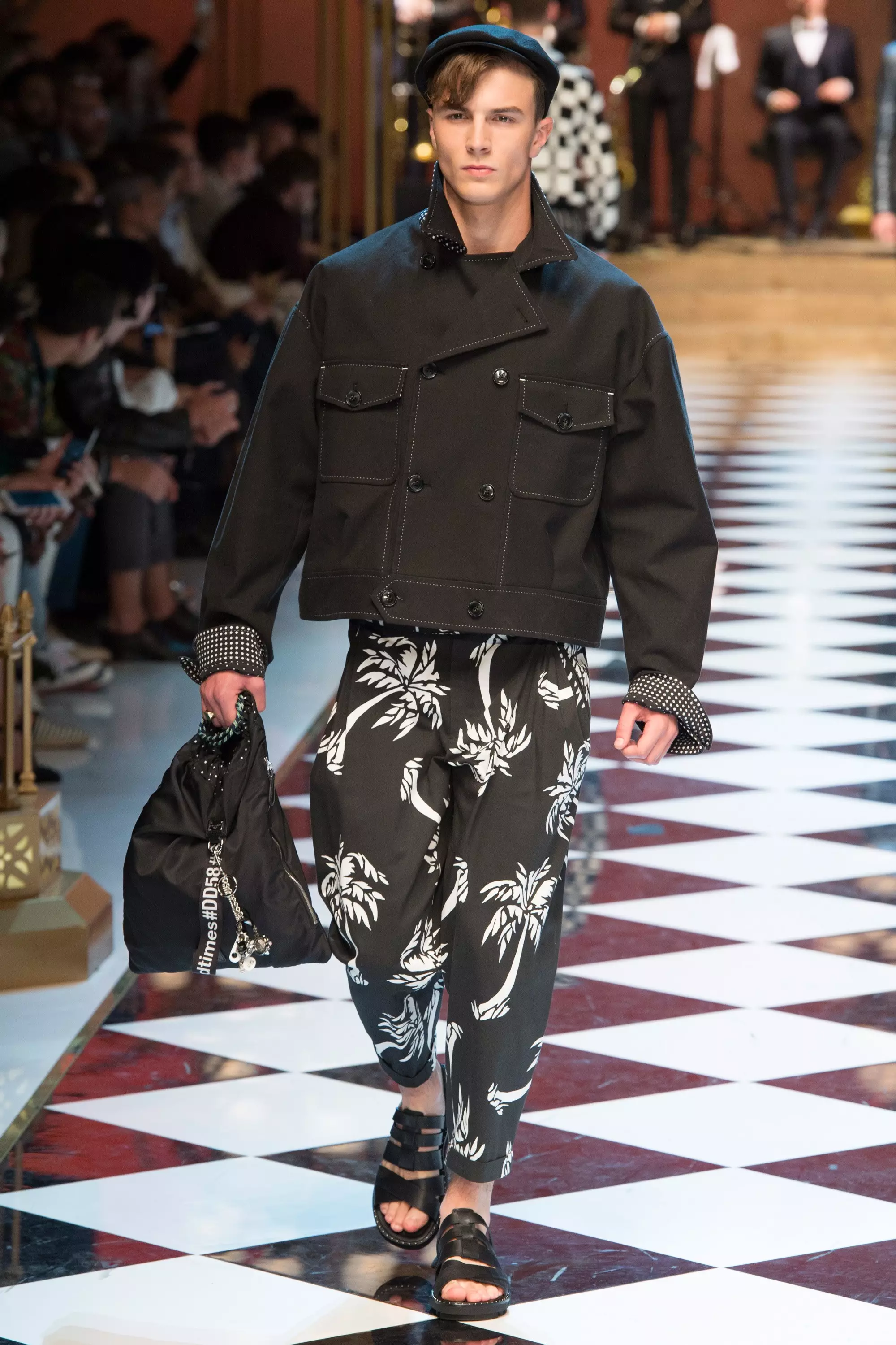 DOLCE&GABBANA MENSWEAR SPRING SUMMER 2017 MILAN (22)