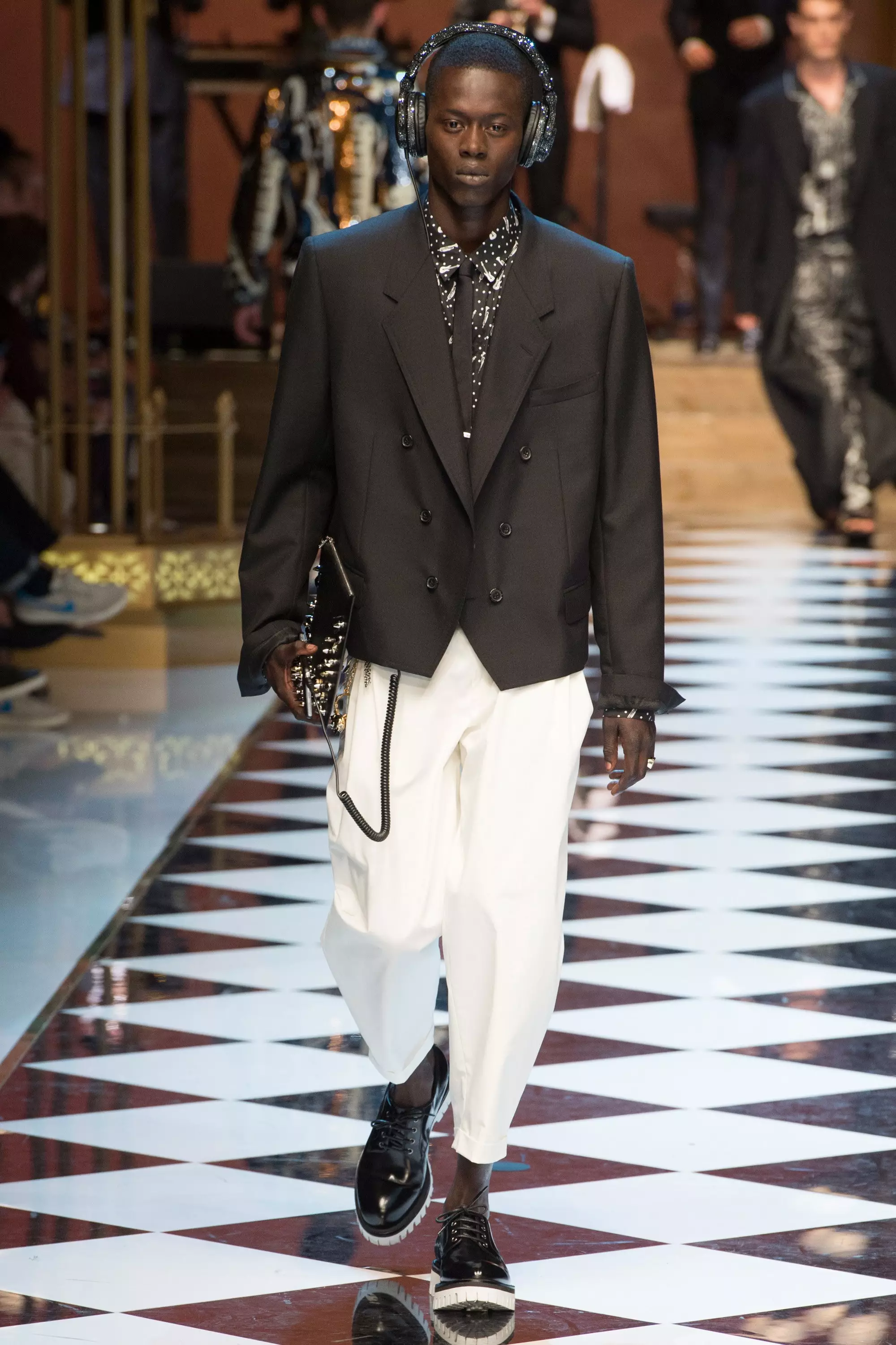 DOLCE&GABBANA MENSWEAR SPRING SUMMER 2017 MILAN (70)