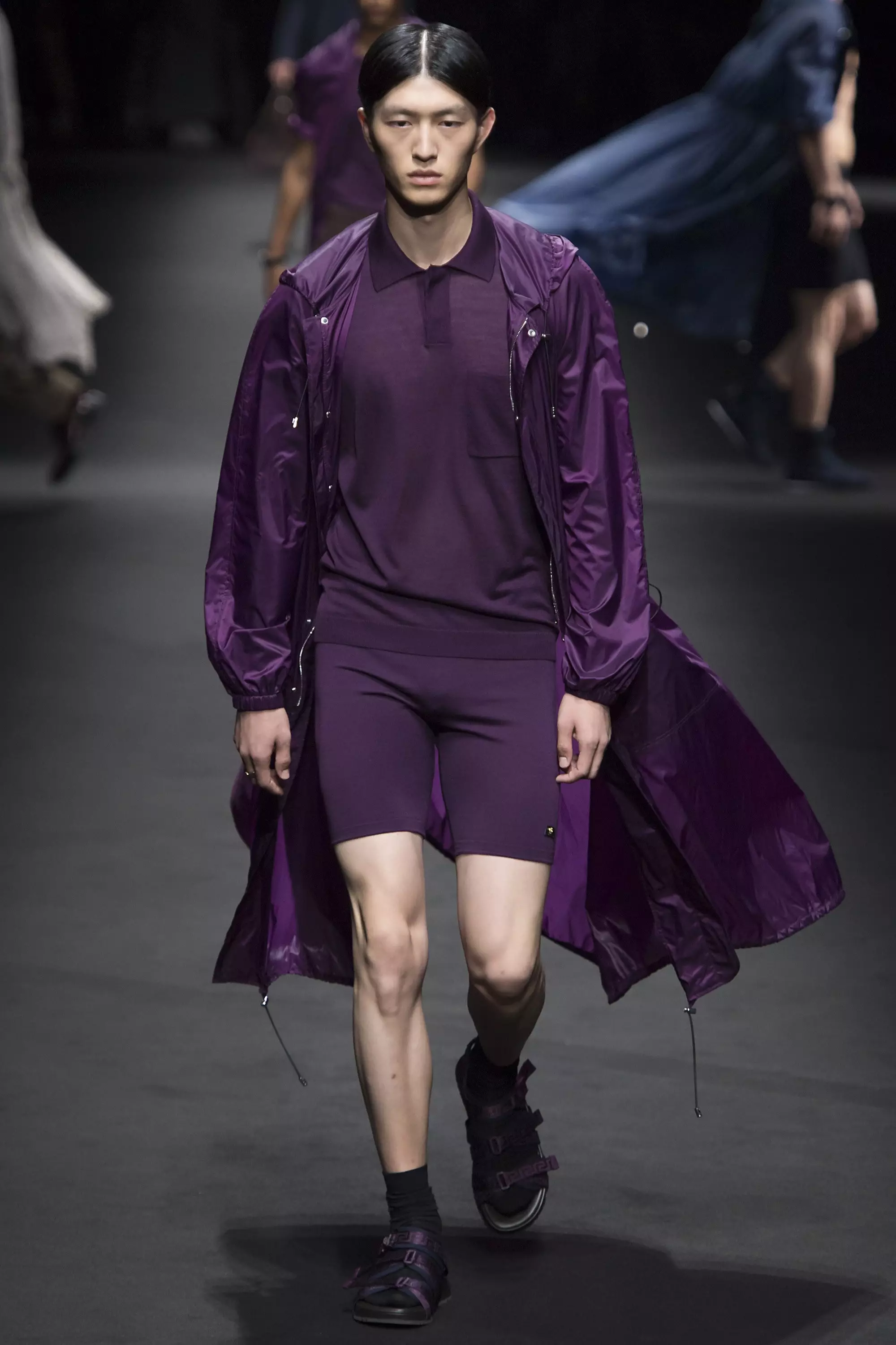 VERSACE HOMME PRINTEMPS ÉTÉ 2017 MILAN (19)